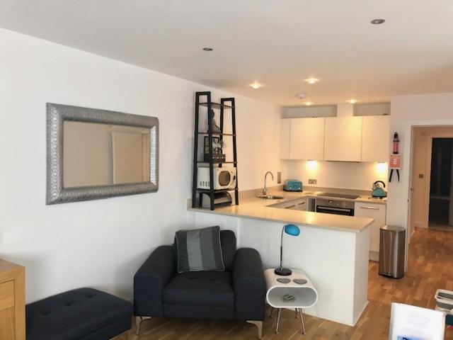 Seaview, Luxury Apartment, 2 Min Walk To Porth Beach Newquay  Exterior photo